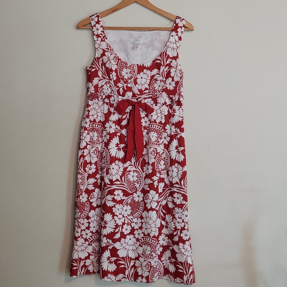 Empire waist sleeveless dress